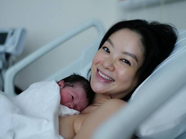 Sheila Sim Gives Birth
